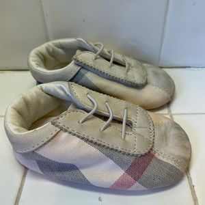 Burberry Bosco Classic Check Lace Velcro Crib Shoes